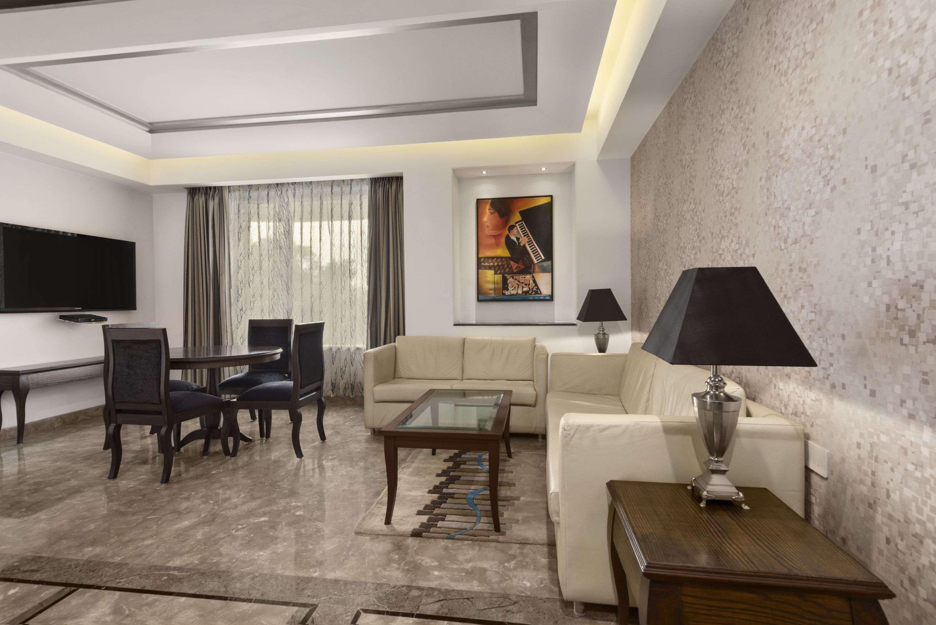 Ramada By Wyndham Jalandhar City Center Exteriér fotografie