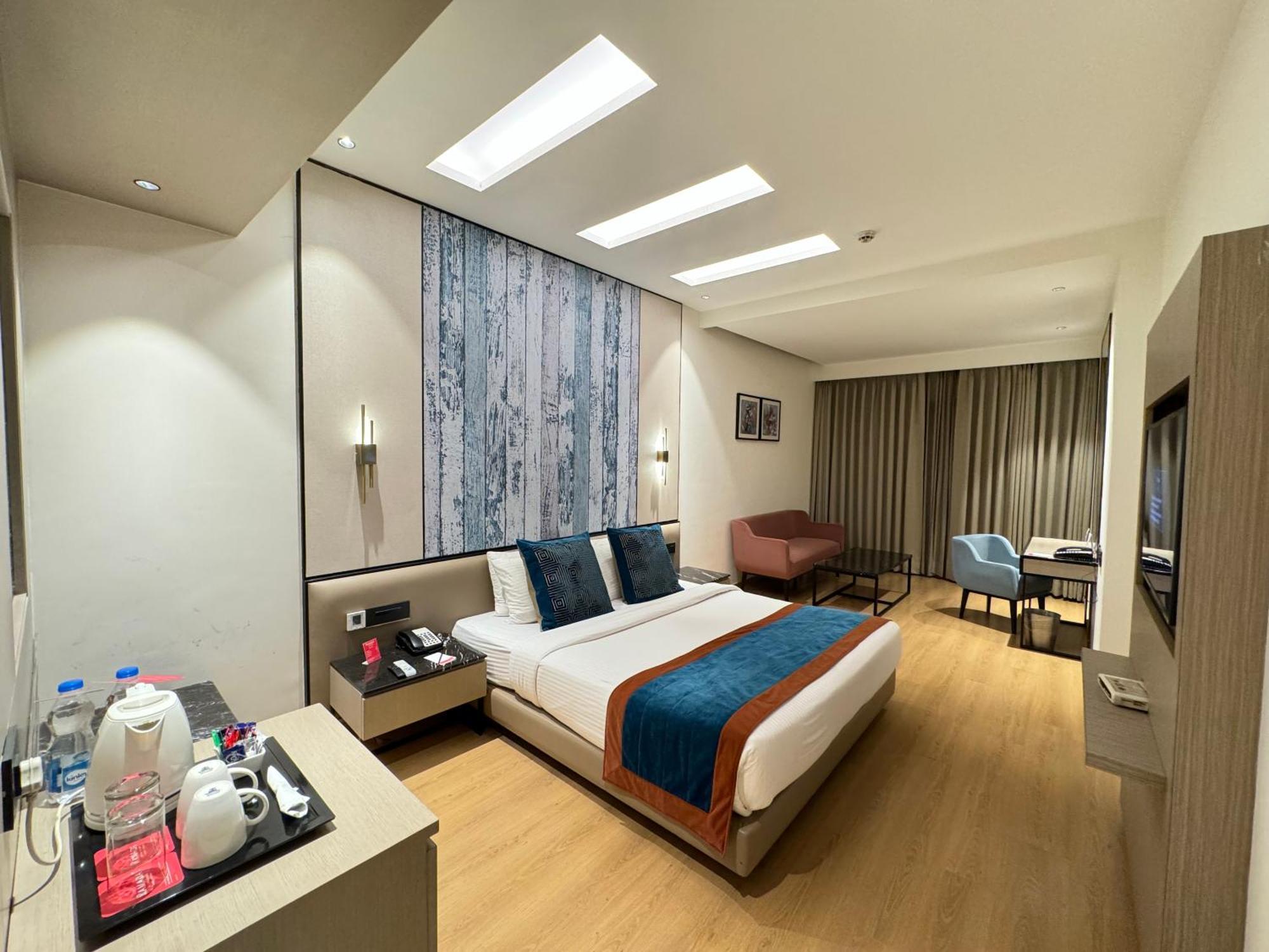 Ramada By Wyndham Jalandhar City Center Exteriér fotografie